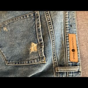 Boyfriend jeans size 29 waist